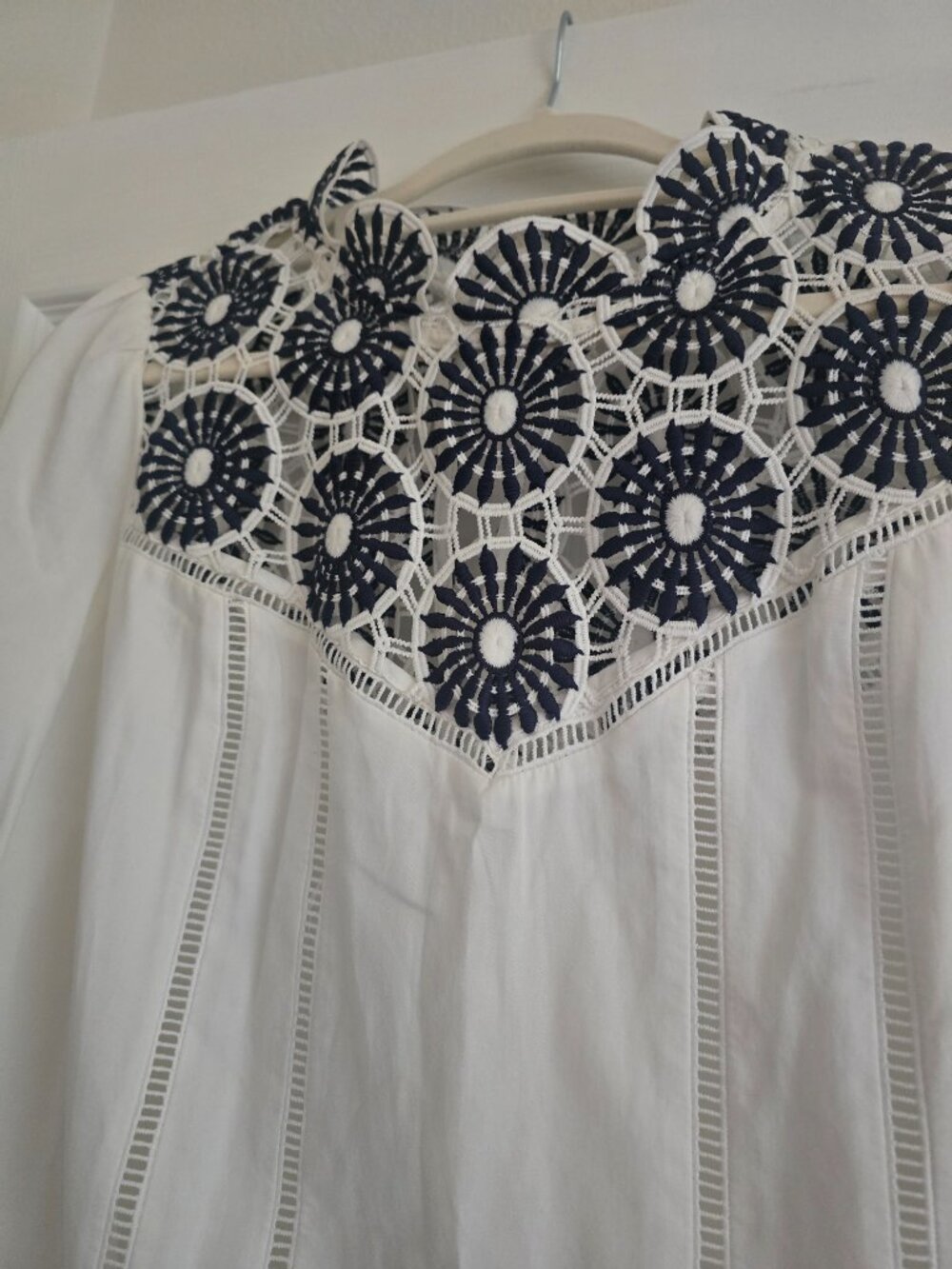 Current Air Blue Crocheted Blouse White Background L NWOT - Picture 2 of 3